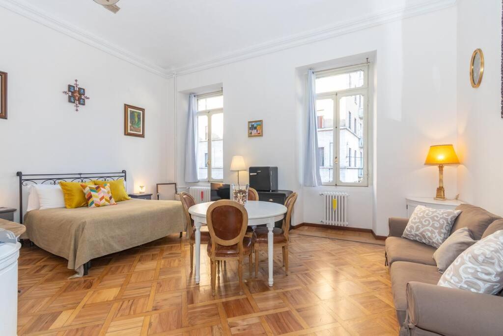 Liberty Suite Torino Esterno foto